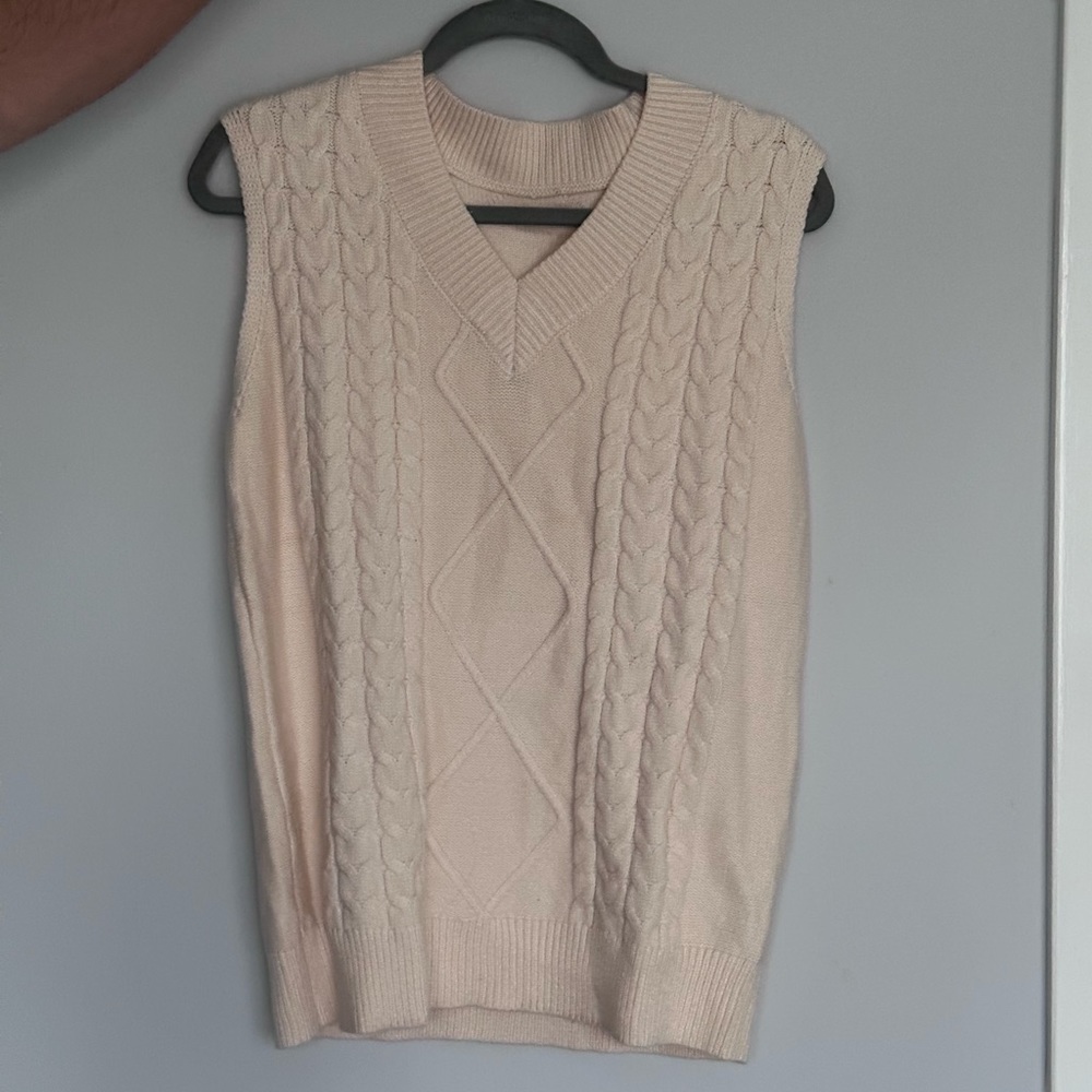 Sweater vest